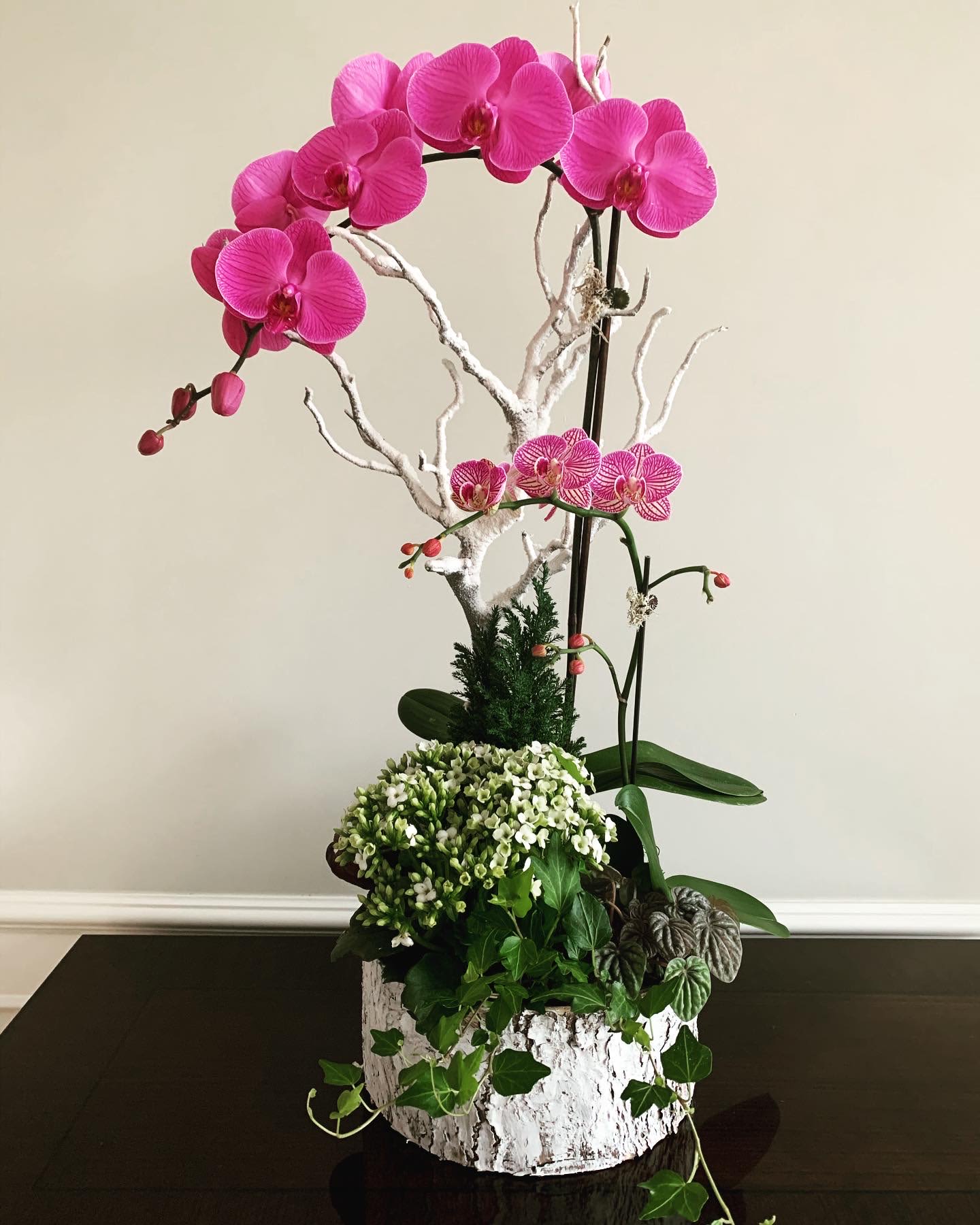 Holiday Arrangement By Fleurina Designs Wescover Floral Arrangements