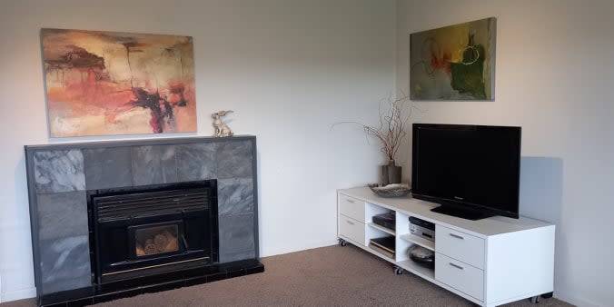 Adagio | Paintings by Doreen McNeill | Private residence in Tauranga