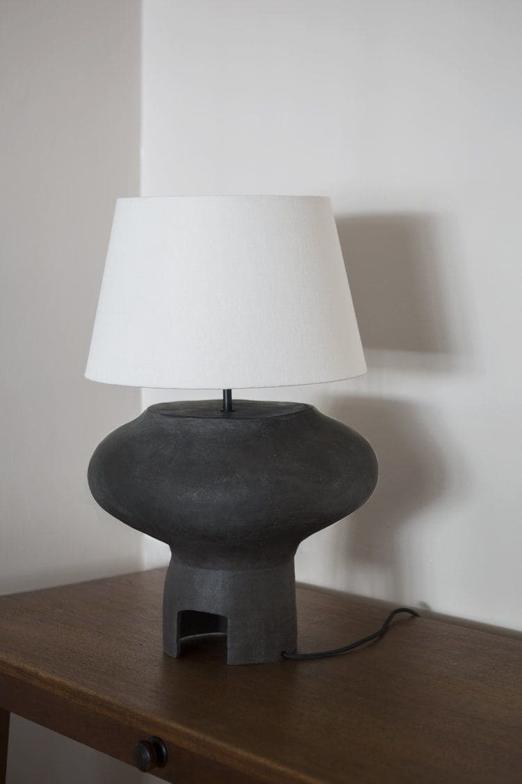 feature table lamp