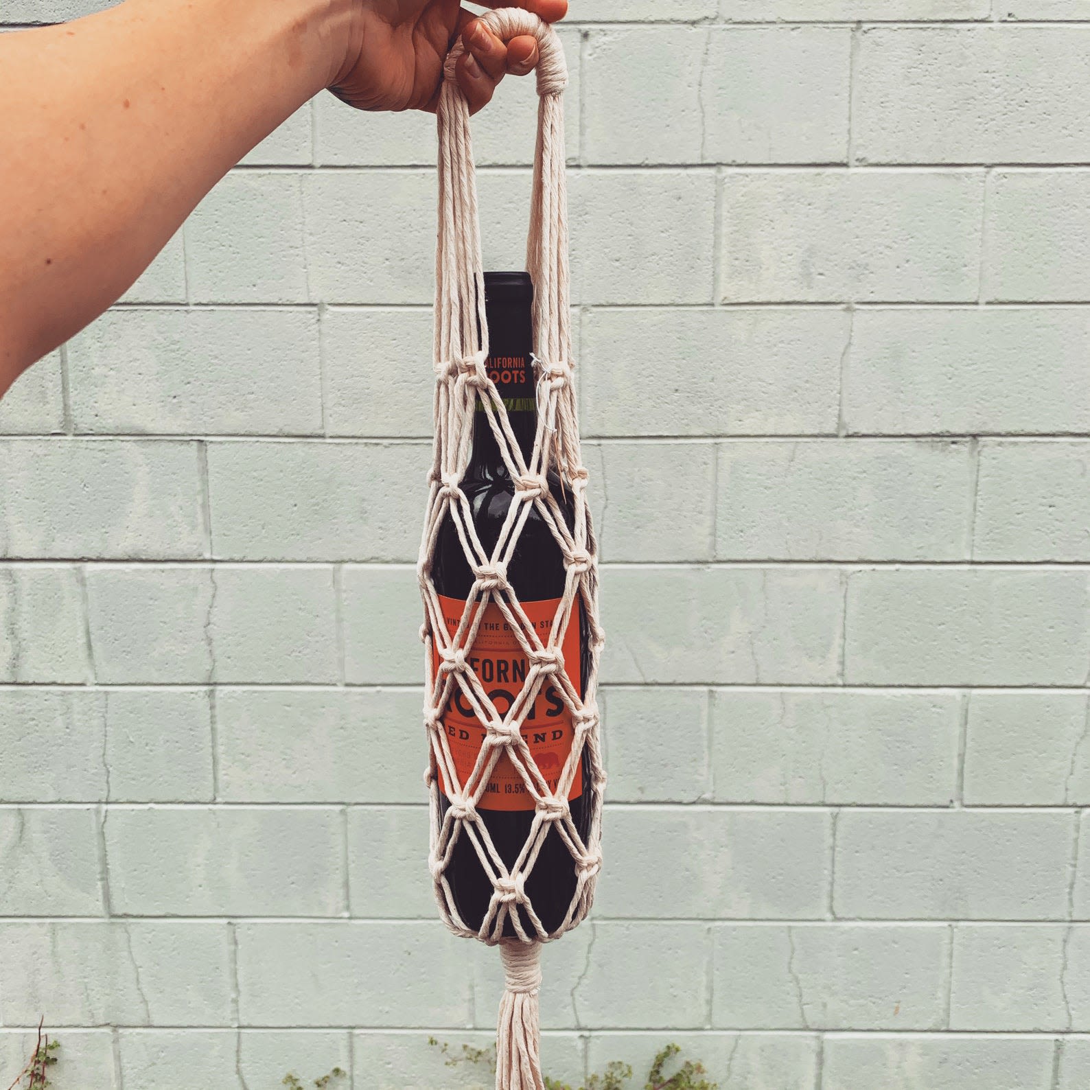 Macrame wine tote online diy