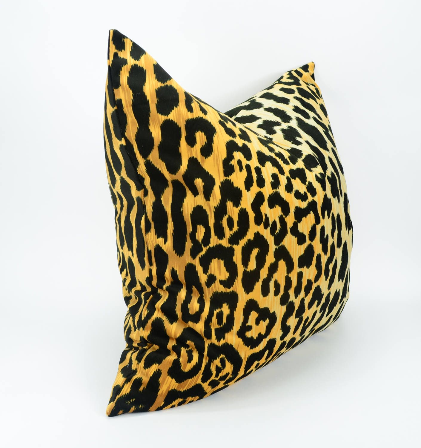 Gold discount leopard pillow