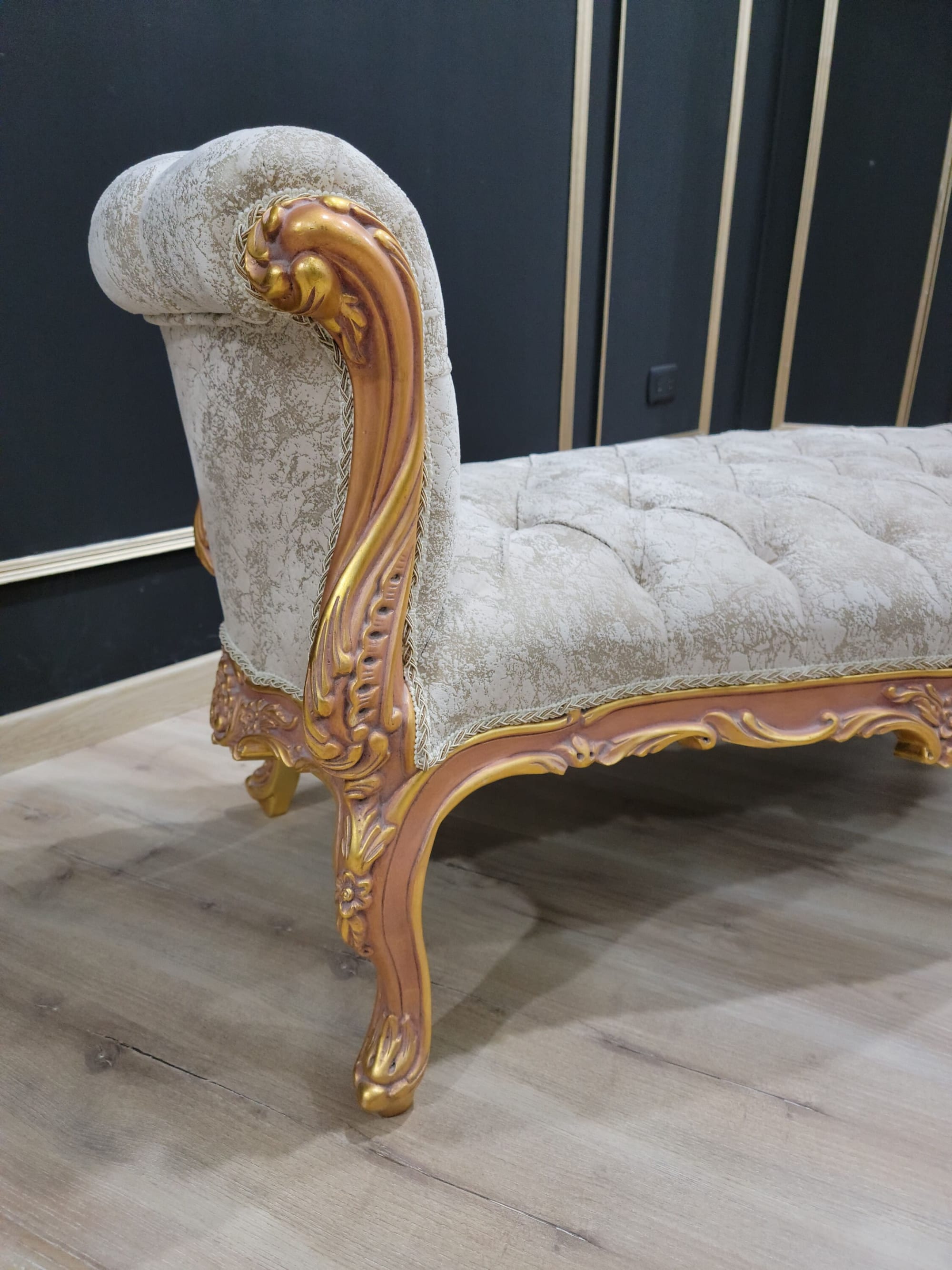 Gold deals velvet chaise