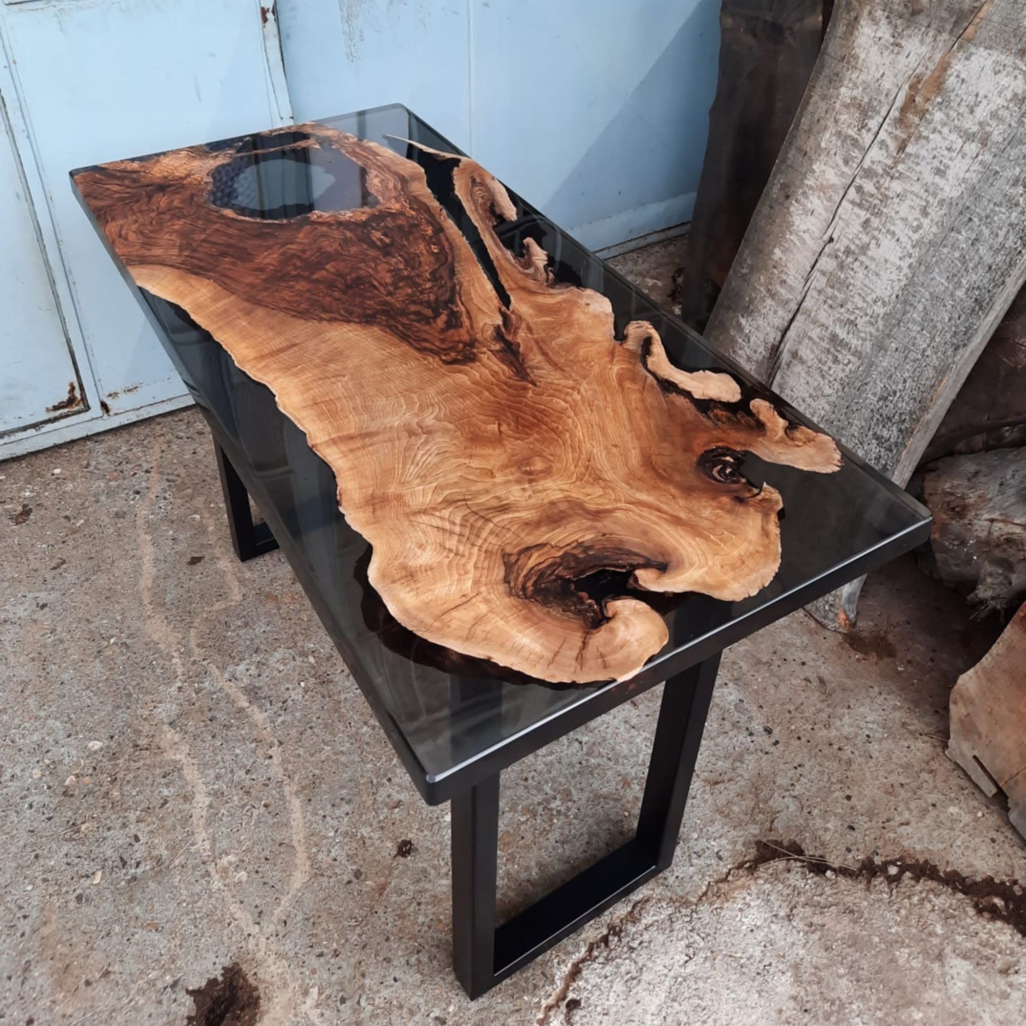 Wood and resin deals desk