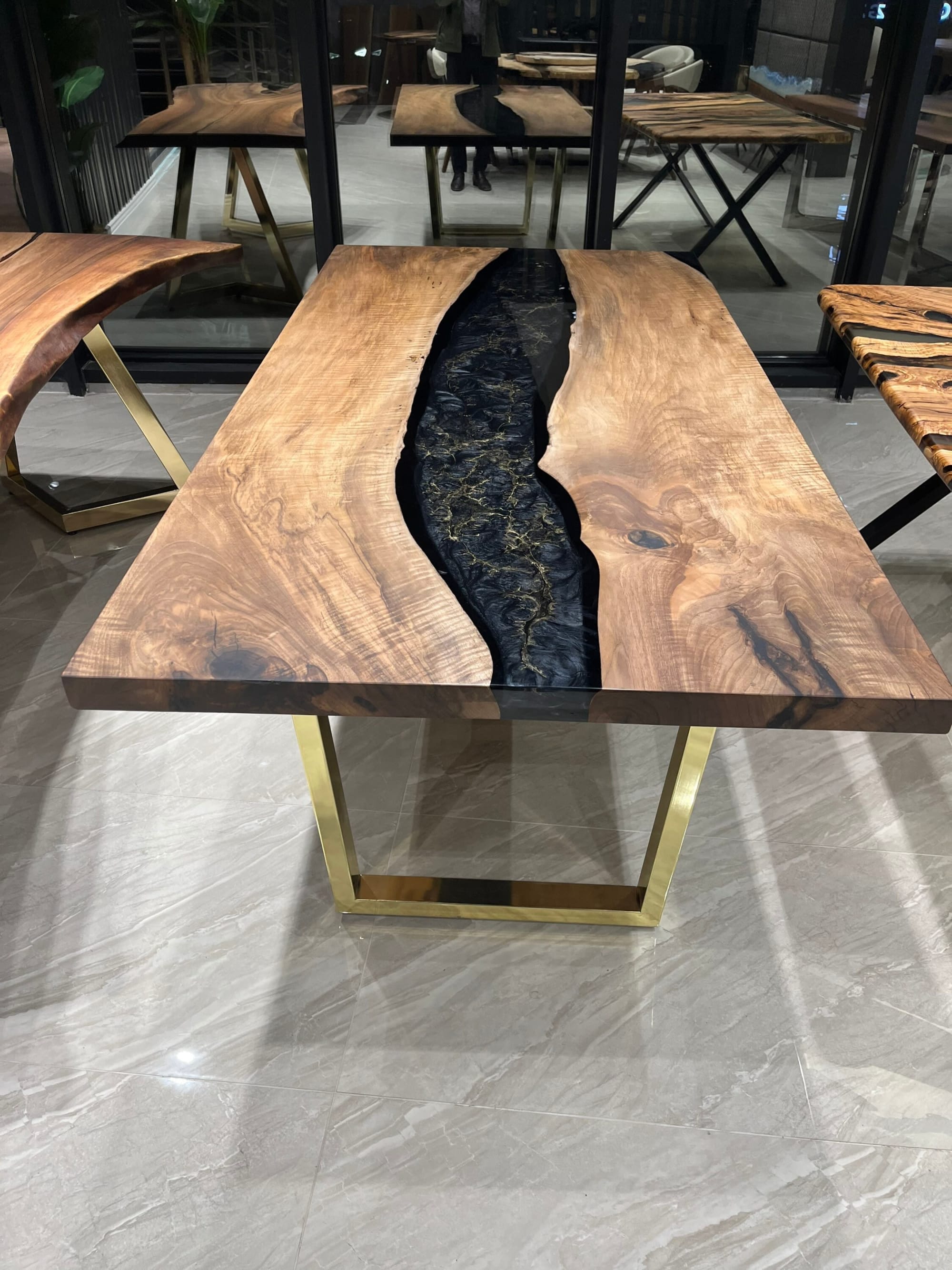 Epoxy Table, Resin Dining Table, Wood Dining Table, Black Epoxy Walnut  Table, Walnut Resin Table, Epoxy Resin Dining Table, Epoxy Table Live Edge