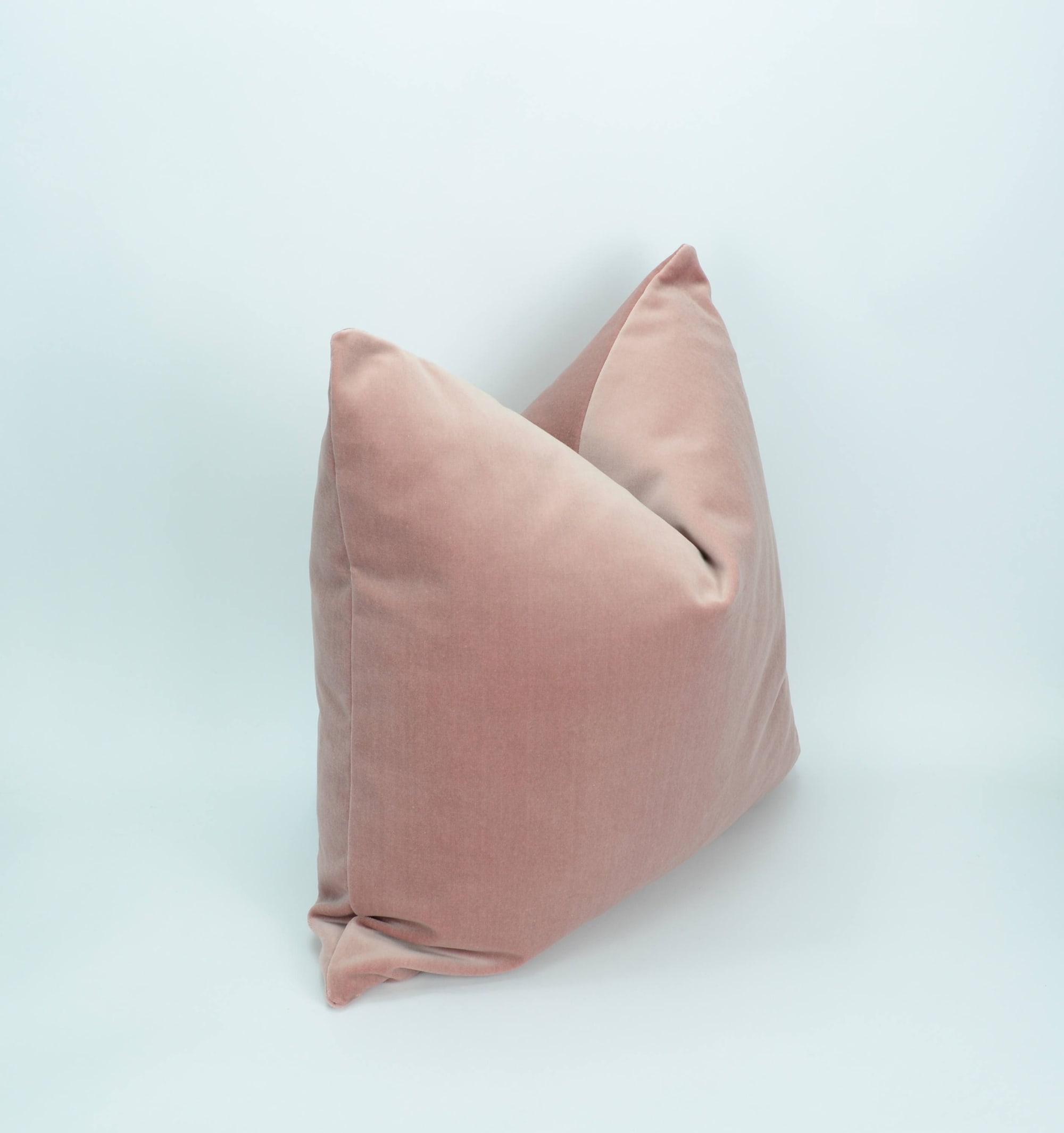 Dusty pink outlet velvet pillow