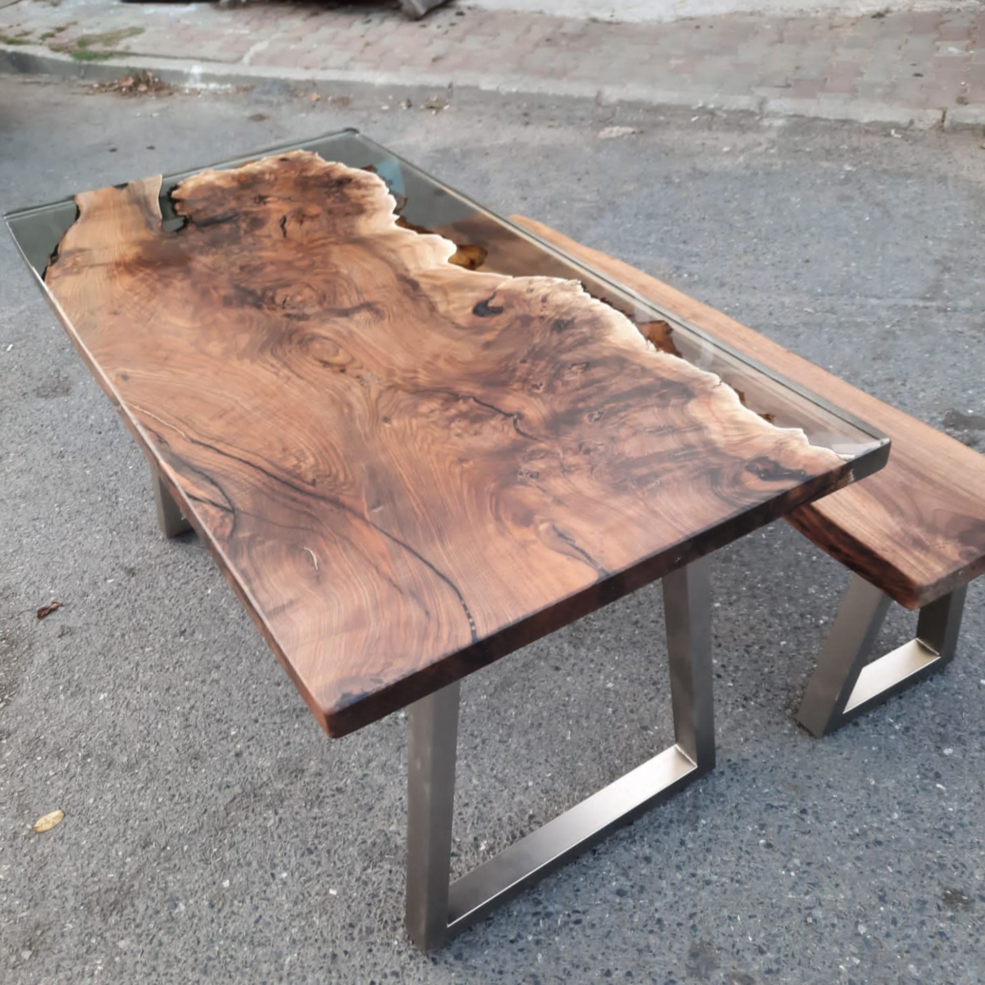 Clear Epoxy Resin River Walnut Wood Table Golden Walnut Custom Pieces Made  to Order, Epoxy Resin Walnut, Oak, Maple, Olive Tree Tables -  Israel