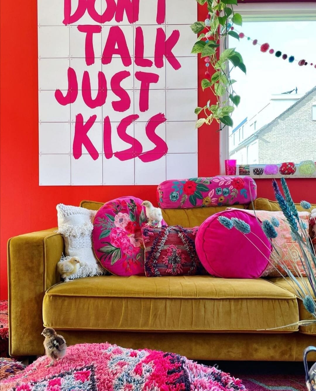 Hot pink best sale round pillow