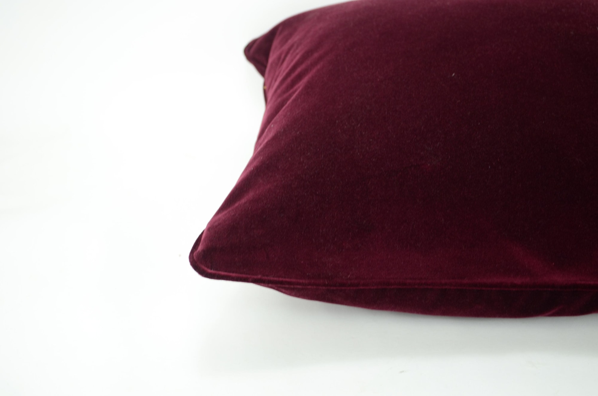 Wine best sale velvet cushions