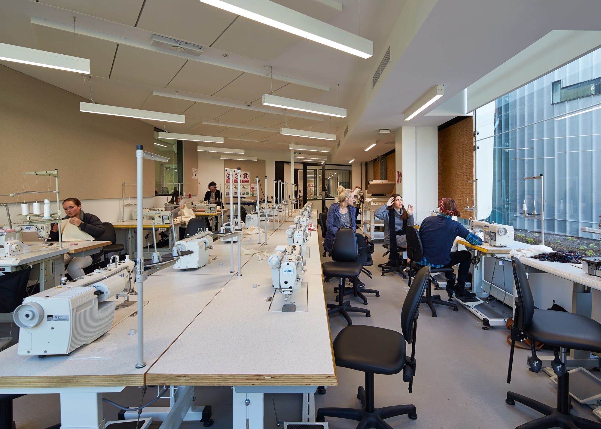 RMIT School of Fashion & Textiles RMIT School of Fashion & Textiles