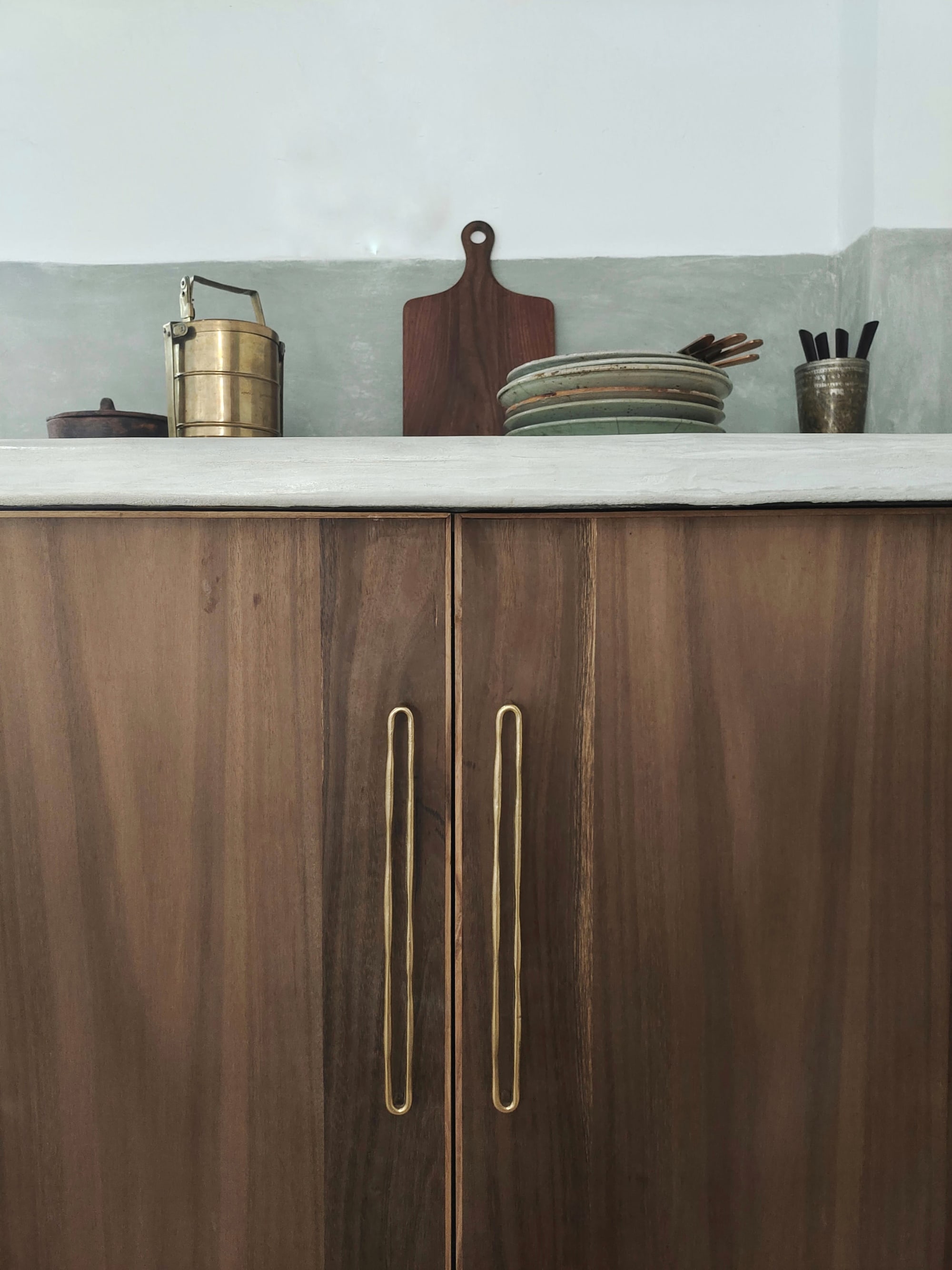 Modern Cabinet Pull Design - JWL Home