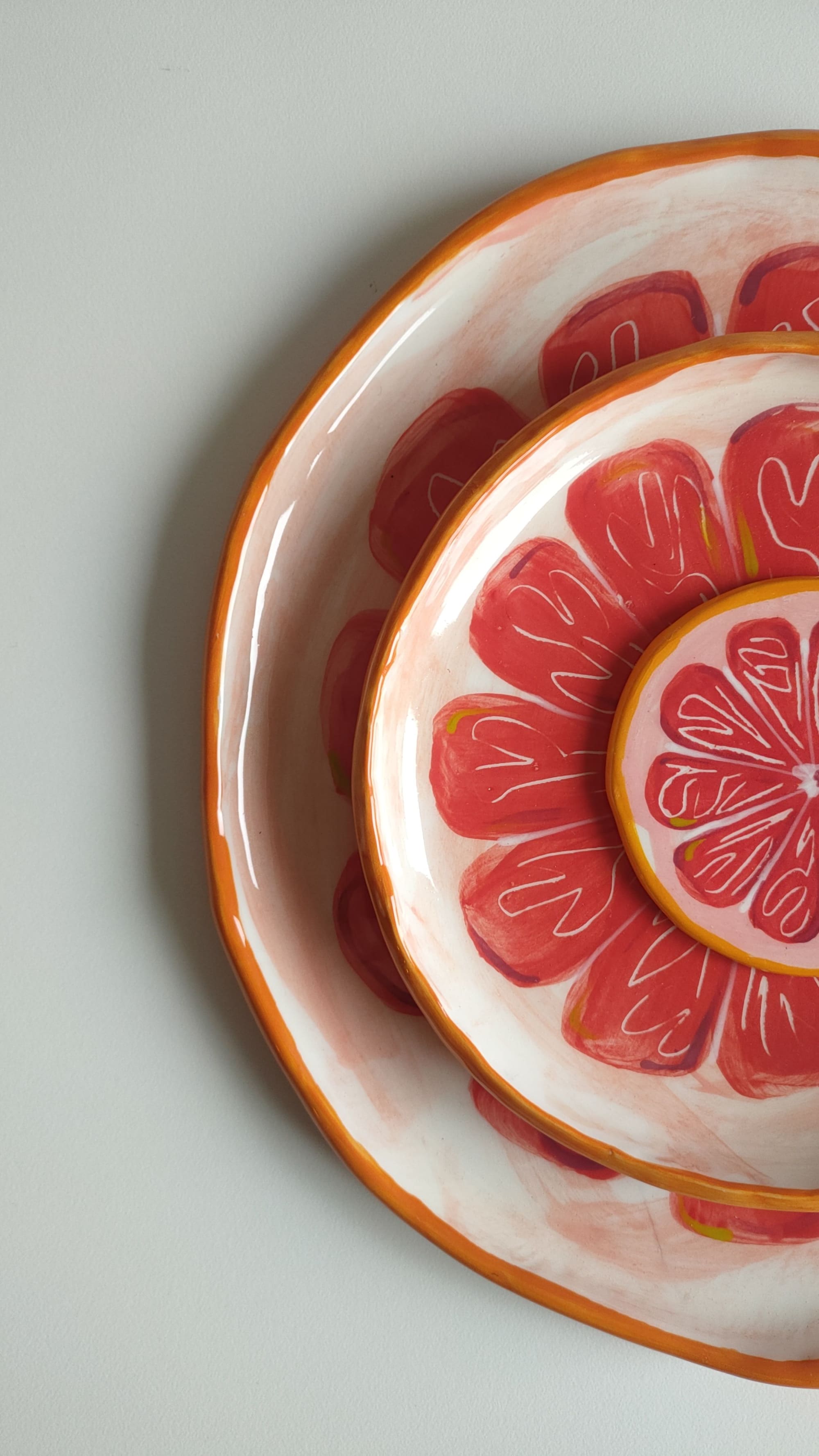 Pink Grapefruit Platter 27 cm by Federica Massimi Ceramics