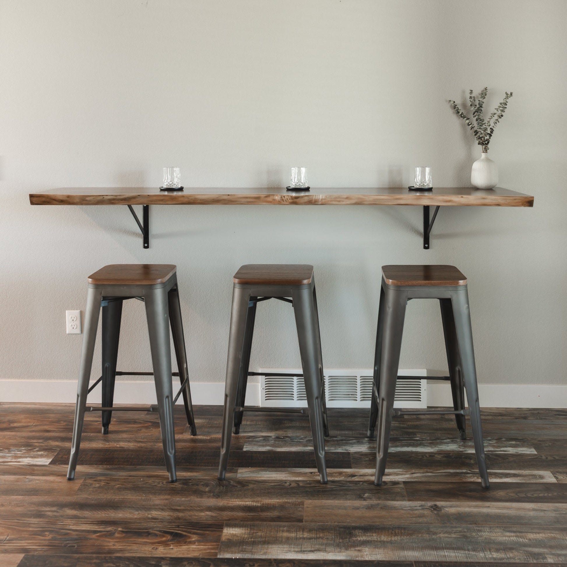 Bar stand with discount stools