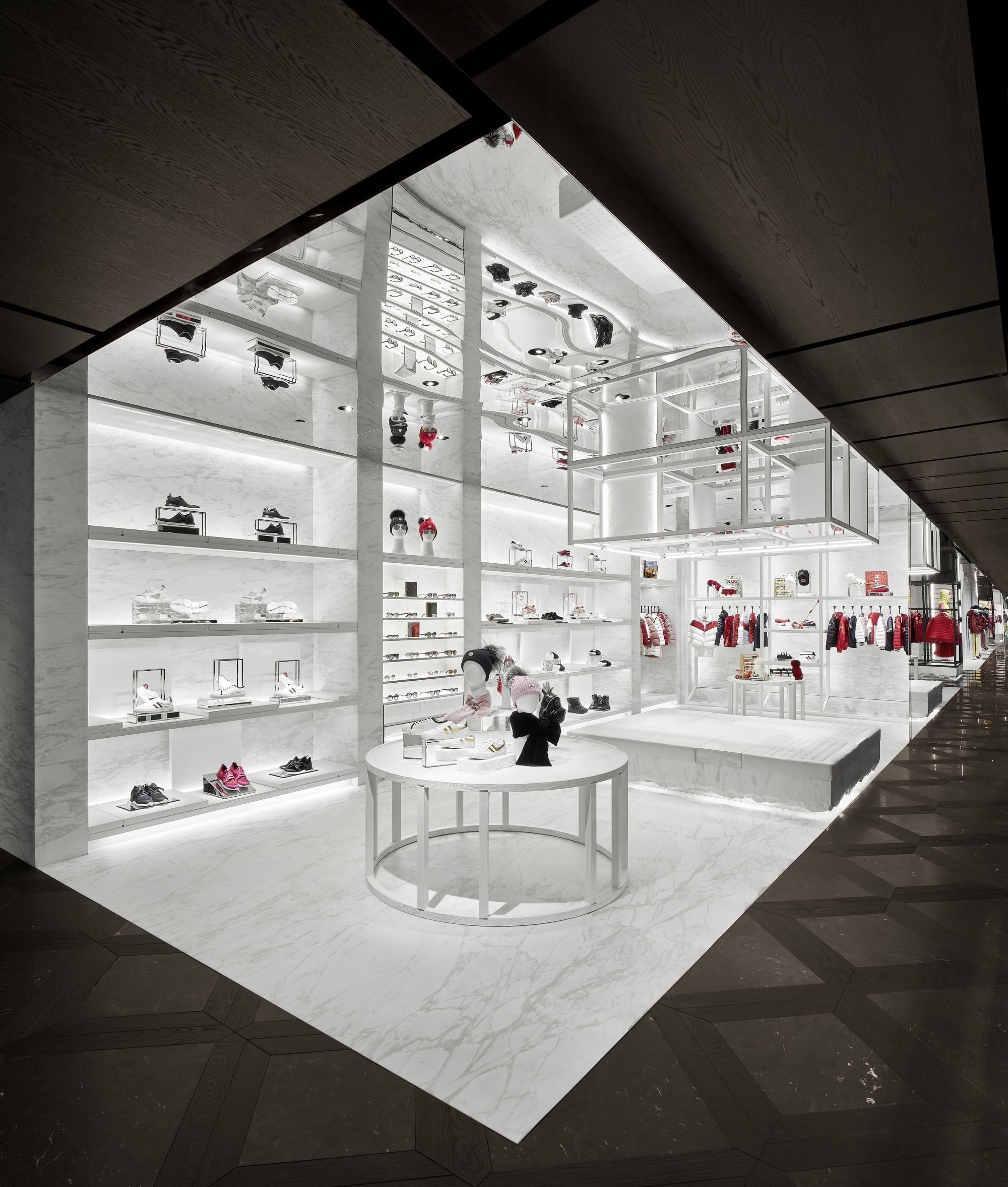 moncler marina bay sands