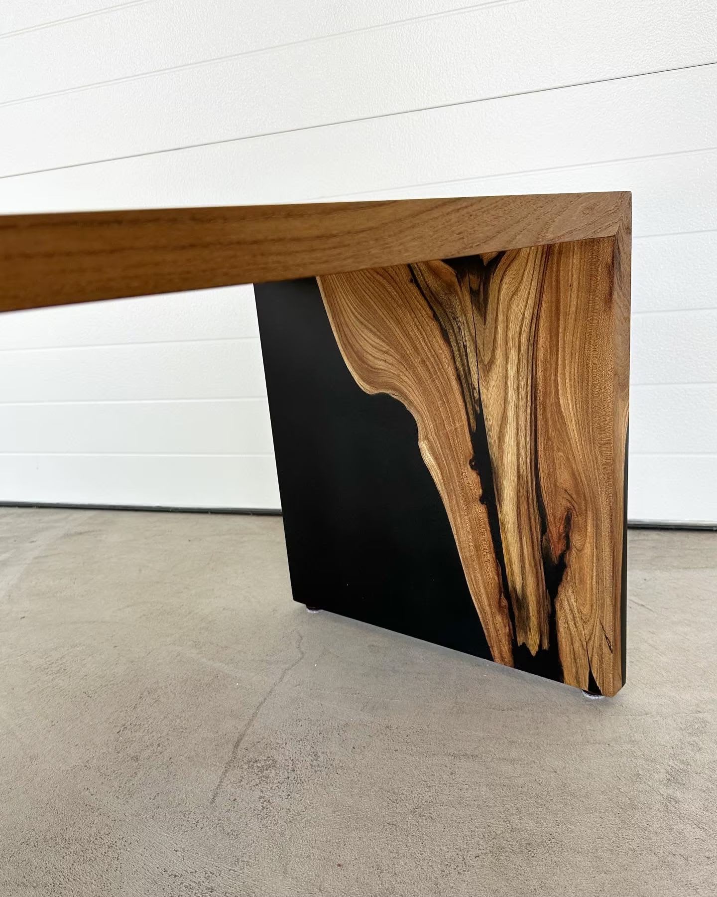 Epoxy bench online