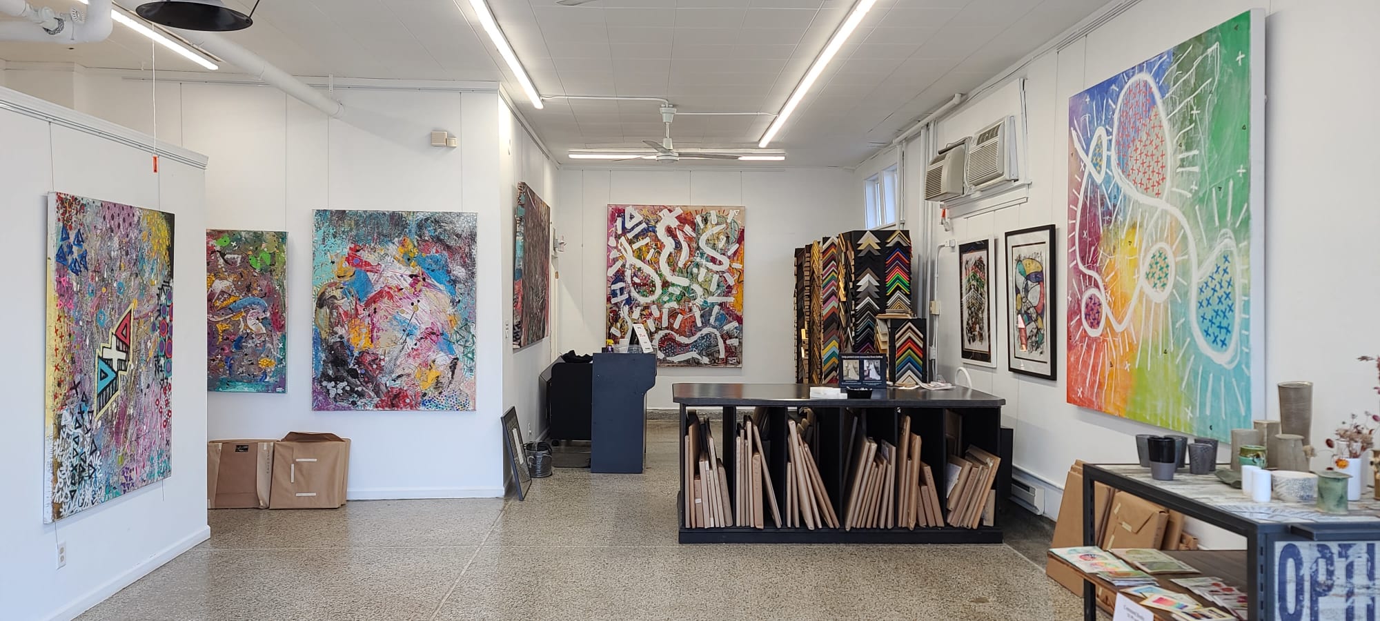 Triangulador Biggest Canvas/Wood Panels by Liubov Szwako Triangulador