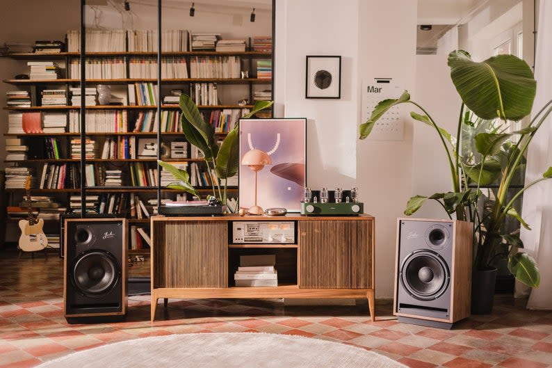 TONN 150 - Record player stand, vinyl record storage by Mo