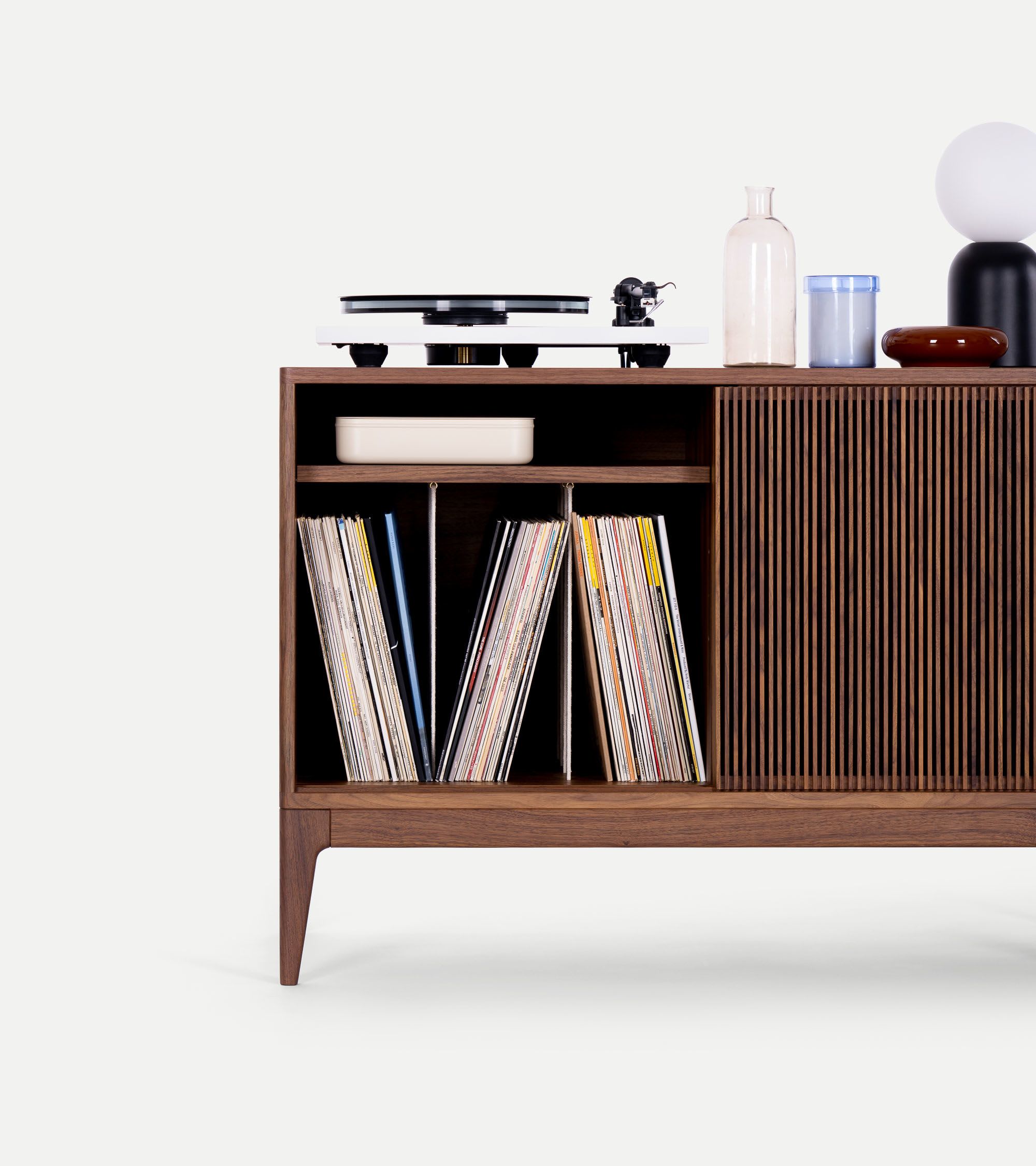 TONN 101 – Walnut Wood Record Player Stand by Mo Woodwork at