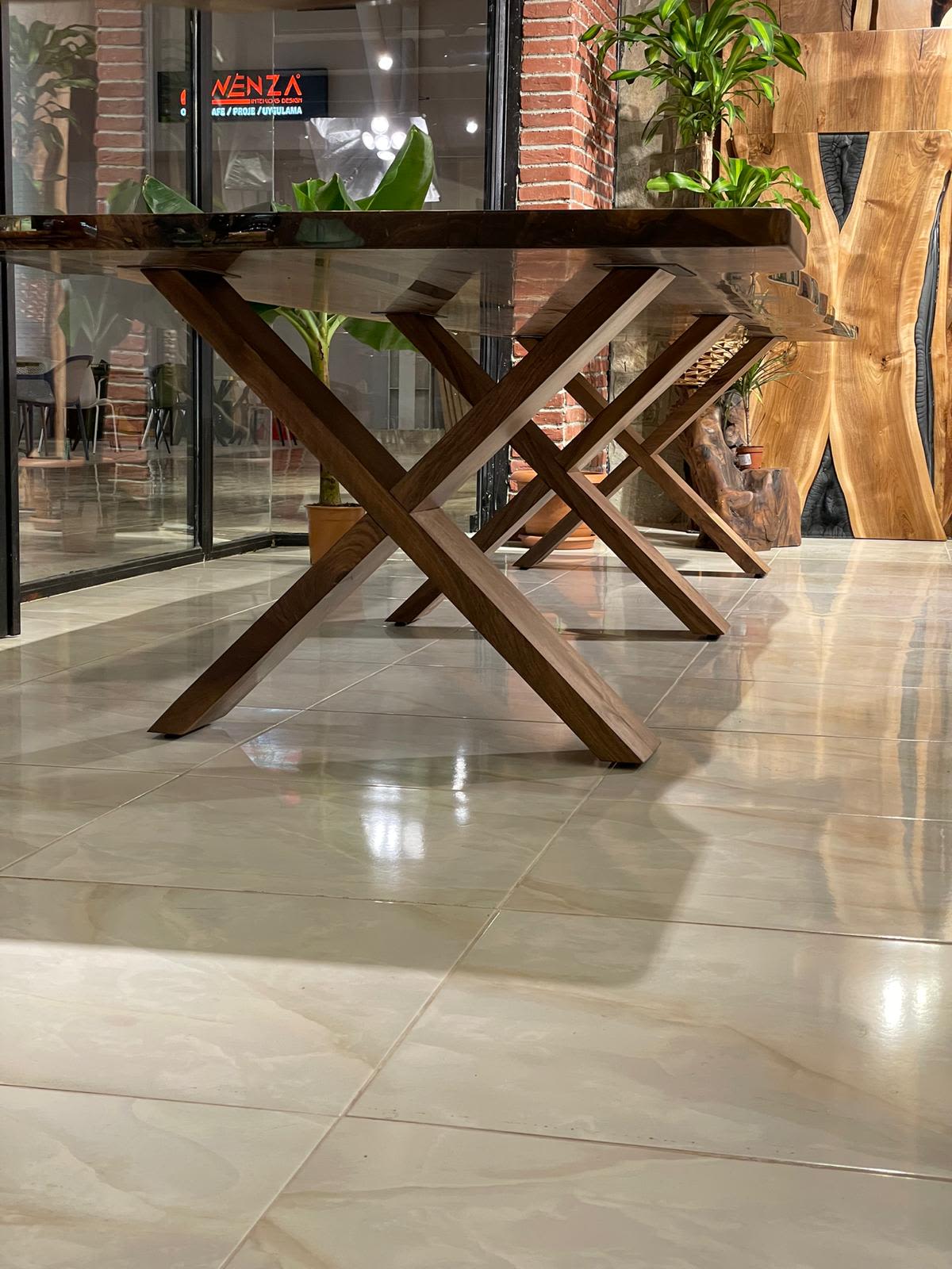 Polish Finish Epoxy Resin Table, For Home at Rs 3000/square feet in Agra