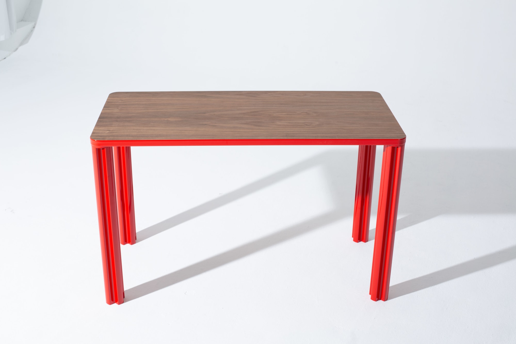 boku no table 【walnut】 boku no table 【walnut】 Noguchi Table – Herman Miller Store