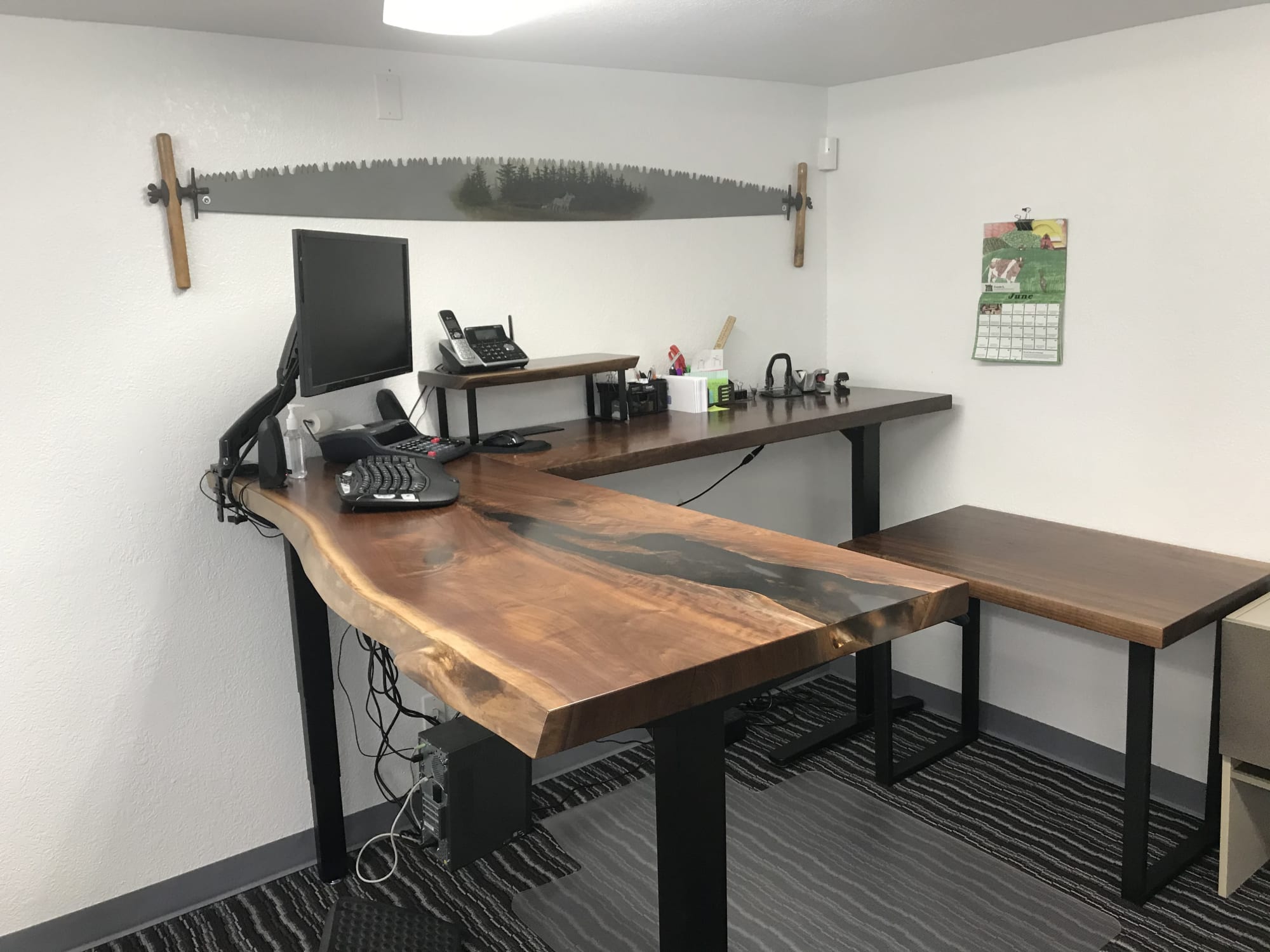 Live edge l store shaped desk