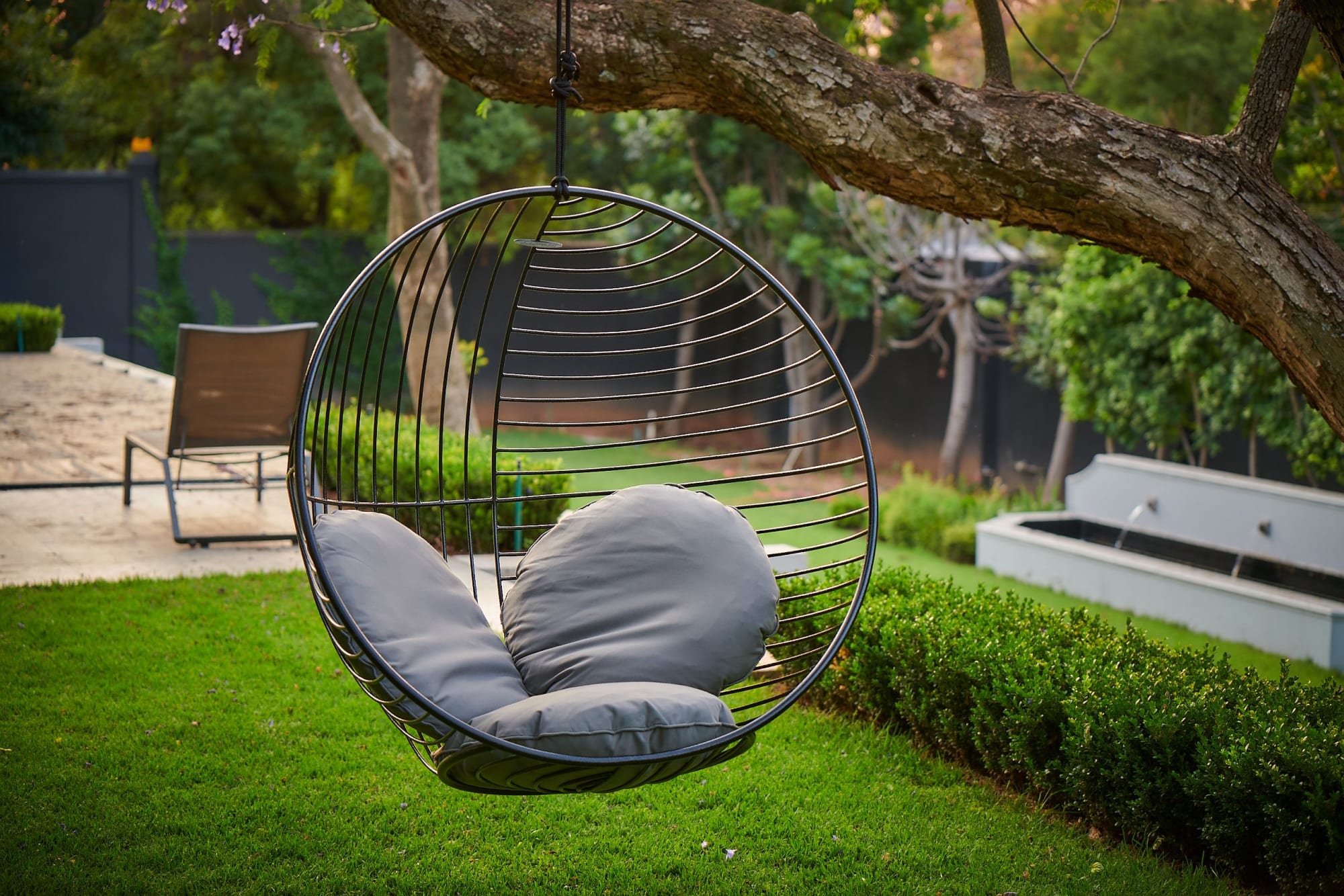 Egg pod garden chair hot sale