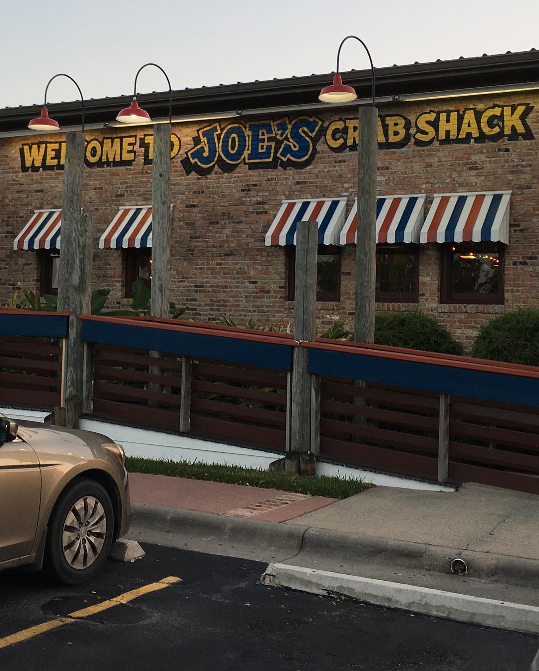 Joe’s Crab Shack mural by Sheri JohnsonLopez seen at Joe's Crab Shack