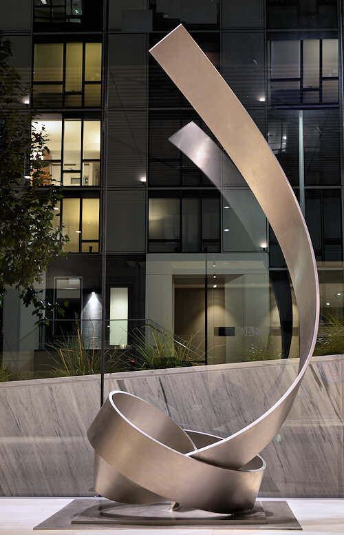 Knot 58SF | Sculptures by Damon Art | 340 Fremont Apartments in San Francisco