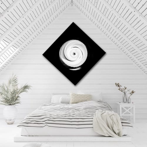 Spin ‘Me Round Black + White | Photography by Joanie Landau
