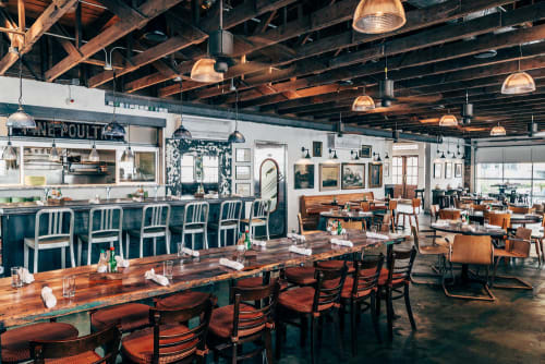 Leon's, Restaurants, Interior Design