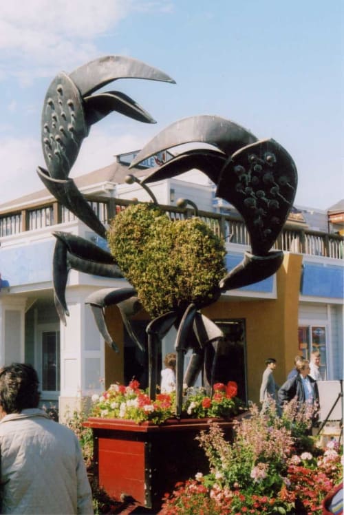 Crab Topiary | Plants & Landscape by Jeff Brees | Pier 39 in San Francisco