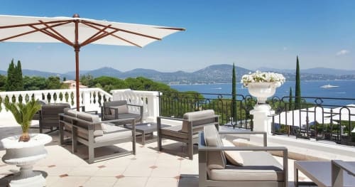 Summer Lounge | Chairs by Rausch International | Althoff Villa Belrose in Gassin