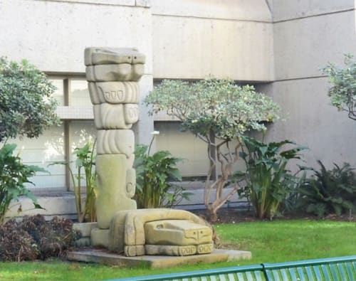 Dos Leones | Sculptures by Mary Fuller | Zuckerberg San Francisco General Hospital and Trauma Center in San Francisco