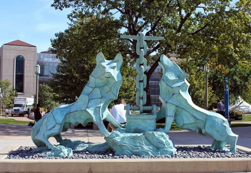 Los Lobos de Loyola | Sculptures by Pancho Cardenas (Francisco Cárdenas Martínez) | University of San Francisco in San Francisco