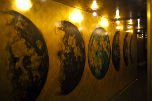 Golden Tunnel | Murals by Kevin Ledo | Flyjin in Montréal