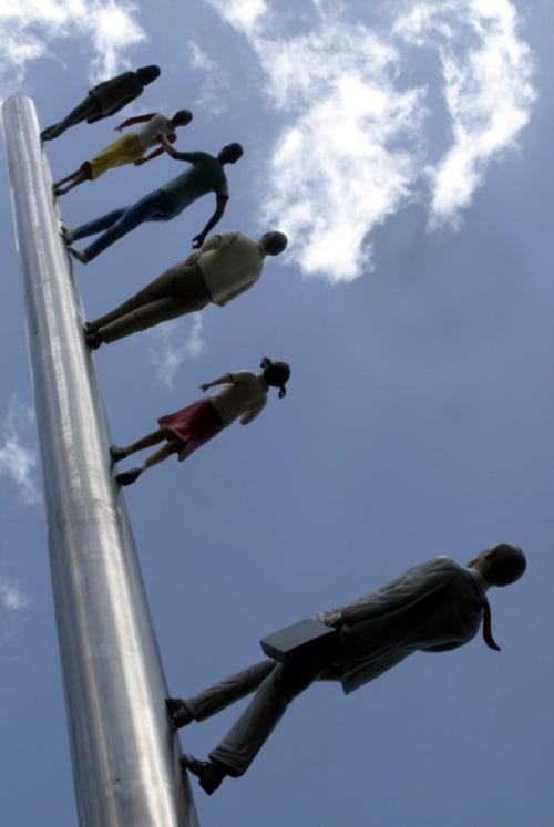Walking to the Sky | Sculptures by Jonathan Borofsky | Nasher Sculpture Center in Dallas