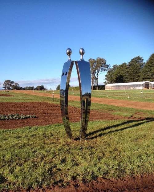 Eve and Adam | Public Sculptures by Nicole Allen Sculpture | Tesselaar Nursery shop in Silvan
