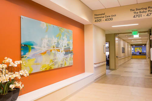 Saint Joseph Hospital, Public Service Centers, Interior Design