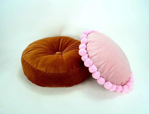 Round Velvet Pillow | Pillows by velvet + linen