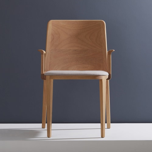 "Wing" CW4. Arms, Wood, Textiles 587 | Chairs by SIMONINI