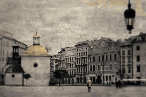 Krakow square | Photography by Louise O'Gorman