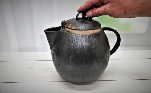 Black Ceramic Teapot | Serveware by YomYomceramic