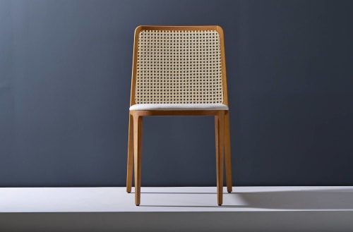 'Wing" CW2 . Nt Cane, Textile 587 | Dining Chair in Chairs by SIMONINI