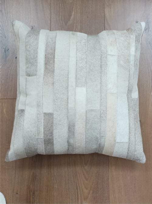 NY | Pillowcase | Pillows by KAYMANTA