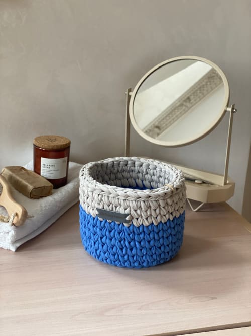 Round two-colored storage basket blue-gray | In stock in the | Storage by Anzy Home