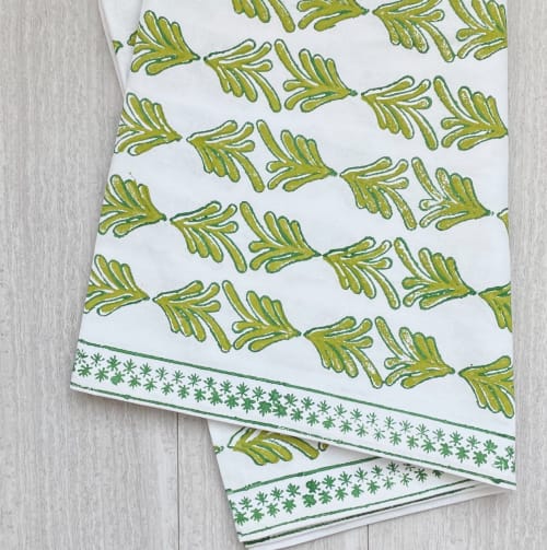 Table Runners - Palmetto, Cactus & Kelly Green | Linens & Bedding by Mended