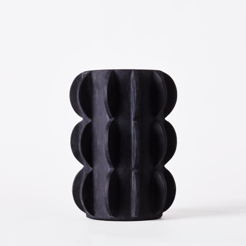 Arcissimo Vase Black Large | Work by District Loom