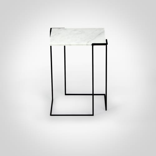 GravitY - Carrara marble Side table | Tables by DFdesignLab - Nicola Di Froscia