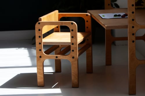 Growing chair | Chairs by Plywood Project