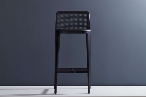 "Wing" SW1 . Monochrome Black | Dining Chair in Chairs by SIMONINI