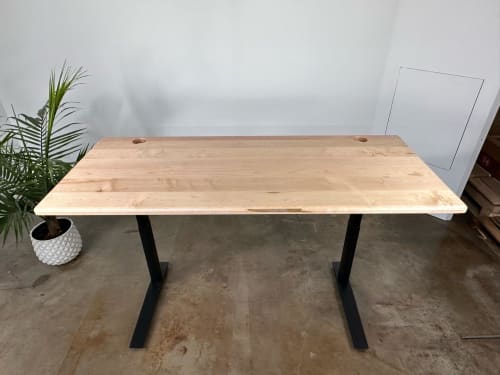 Slab Desktop - Natural Maple | Tables by ROMI